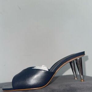 New Schutz Dethalia Leather Stiletto Pin Heel Sailfish Navy 8.5B